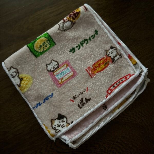 ふくふくにゃんこ 4面 ハンカチタオル
