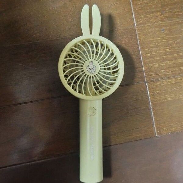 ちいかわ うさぎ ハンディファン