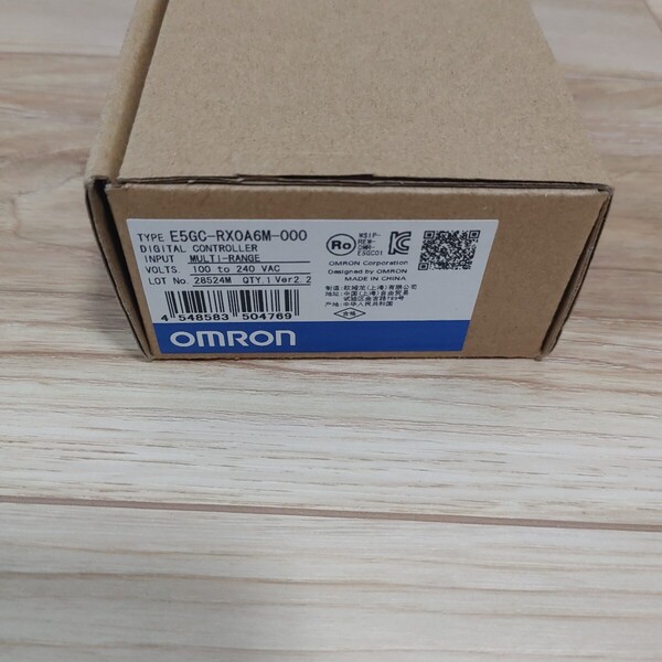 たぶん 未使用 omron オムロン 温調機器 1個 E5GC-RX0A6M-000