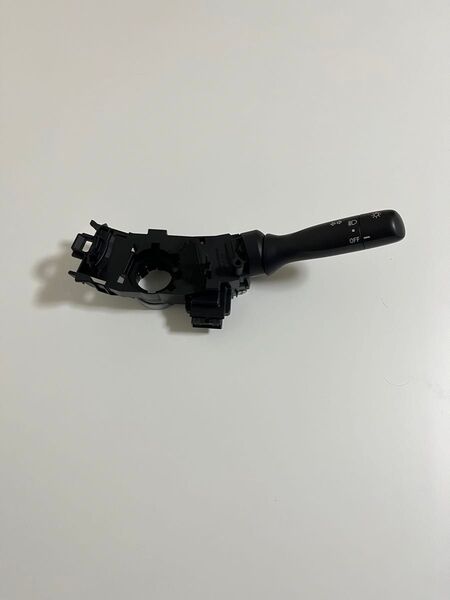 【即発送】トヨタ純正 SWITCH ASSY (84140-42030) ディマースイッチ