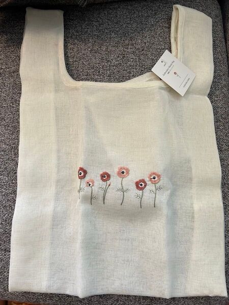 salut! サリュ ポピー刺繍マルシェバッグ アイボリー