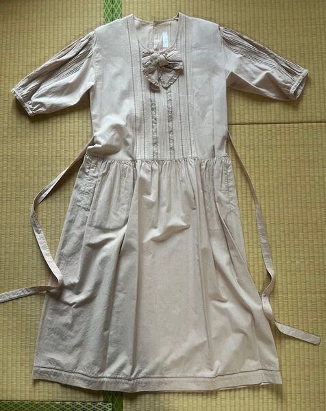 ピンクハウス 80〜90年代 5〜7分袖薄い無地ピンク色紐付きワンピース 肩パッド付き 胸元リボン付き