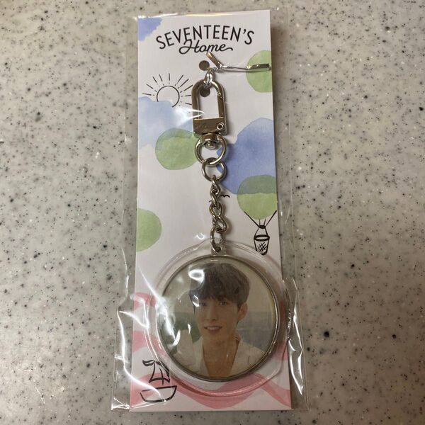 SEVENTEEN HOME ドギョム フォトキーリング