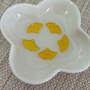イチョウのチャーム 5コ
