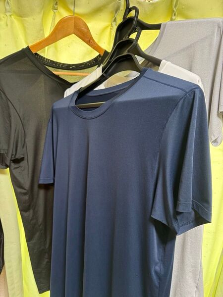 ユニクロエアリズムL4枚セット Tシャツ 半袖カットソー