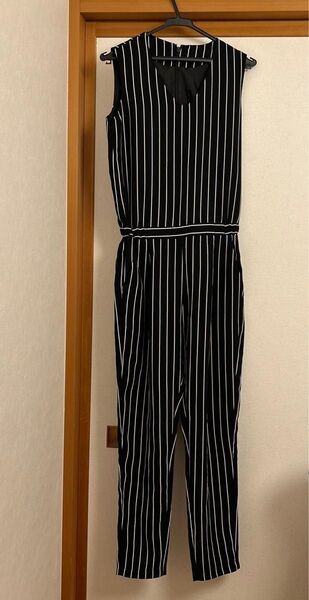レディースオーバーオールMサイズ 黒 ブラック つなぎ ノースリーブ