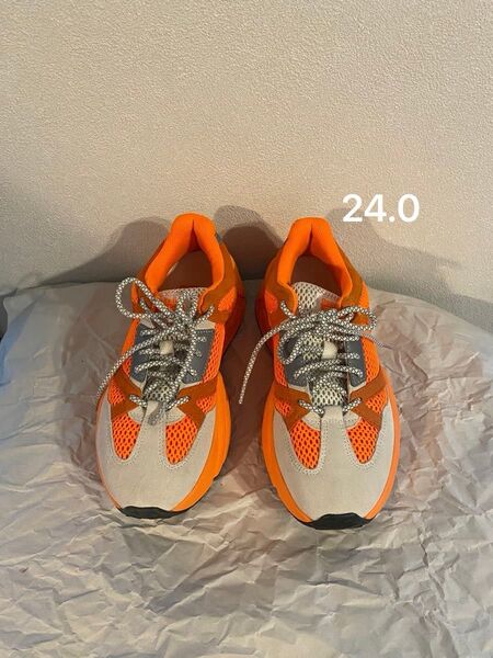 【24.0】ONITSUKA TIGER P-TRAINER