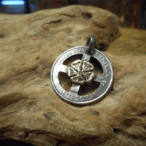 アメリカ硬貨.ホイール.メディスンホイール.ペンダント.ネックレス.ローズメタル.花メタル.インディアン.ネイティブ.クオーターダラー