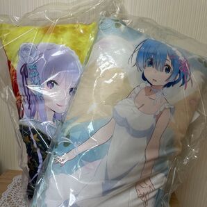 新品未開封 リゼロ レム エミリア メガジャンボクッション 鬼天使 2点セット