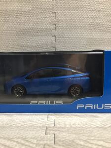 1/30 トヨタ 新型プリウス 後期　PRIUS 非売品 カラーサンプル ミニカー　ブルーメタリック×幾何学調ルーフフィルム