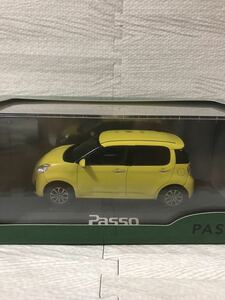 1/30 トヨタ 新型パッソモーダ Passo MODA 後期 非売品 カラーサンプル ミニカー レモンスカッシュクリスタルメタリック