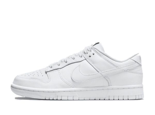 Nike Women's Dunk Low "Triple White" ナイキ ウィメンズ ダンク ロー "トリプルホワイト"