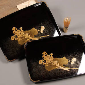 MA6 木製漆器 草花金蒔絵 黒塗 長方盆 大小一組 二点 木箱入 切金 梨地 菊 / 天然木 伝統工芸品 漆芸 香盆 膳 隅切