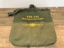 2408310 美品 米空軍 WORLD FAMOUS GOLDEN DRAGONS VFA-192 ヘルメットバッグ ミリタリー_画像1