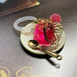 いちごゼリーのアンブレラマーカー ハンドメイド レジン ビーズ