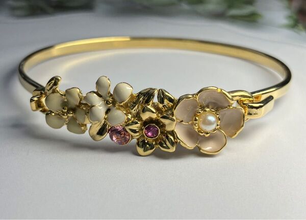フェリシモ お花畑のバングル 未使用 ピンク
