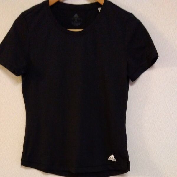 adidasスポーツТシャツ Lsize