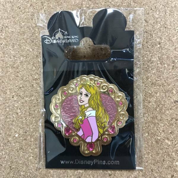 眠れる森の美女／オーロラ姫ピンバッジ 香港ディズニー限定★美品★レア