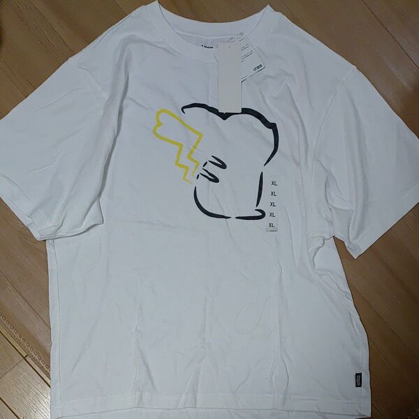 XLサイズユニクロポケモンピカチュウ Tシャツ
