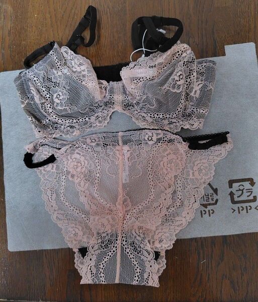 sanctrifolium ブラジャー ショーツセット ピンク×黒C70