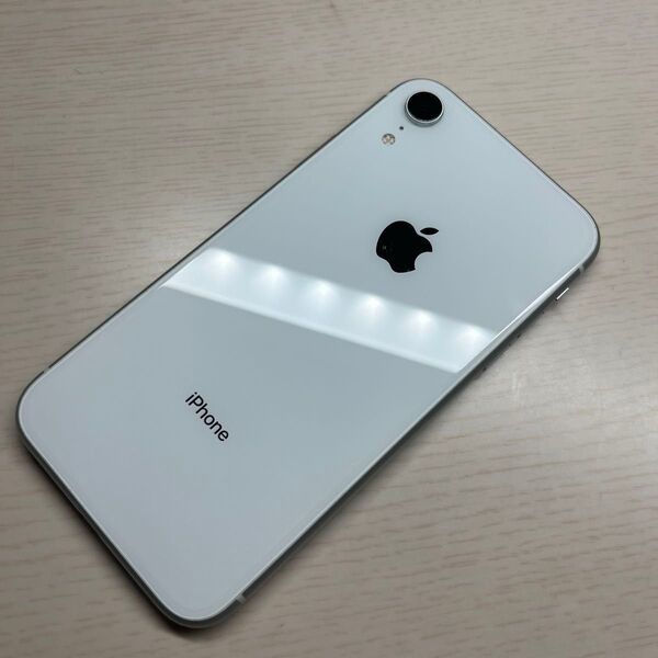 iPhoneXR 64GB ホワイト SIMフリー バッテリー最大容量79% FaceID不可 画面割れあり