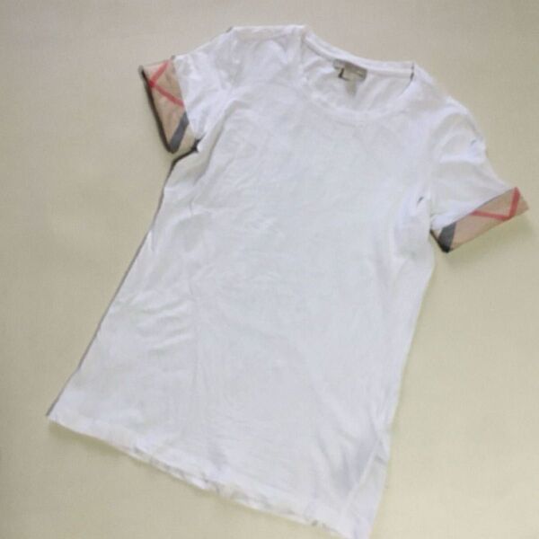 BURBERRY BRIT バーバリー 半袖 袖チェック ベージュチェック Tシャツ ストレッチ 白 シンプル レディース