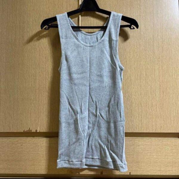 タンクトップ、ノースリーブ、トップス