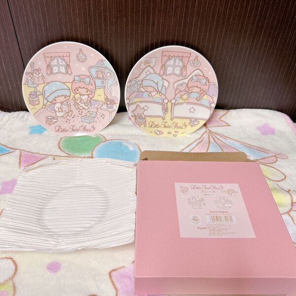 新品 キキララ お部屋 お皿 プレート パフポフ 食器 おへや サンリオ