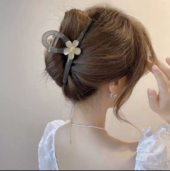 ヘアクリップ 髪飾り ヘアアクセサリー 髪留め お花付き おしゃれ 長さ約13cm