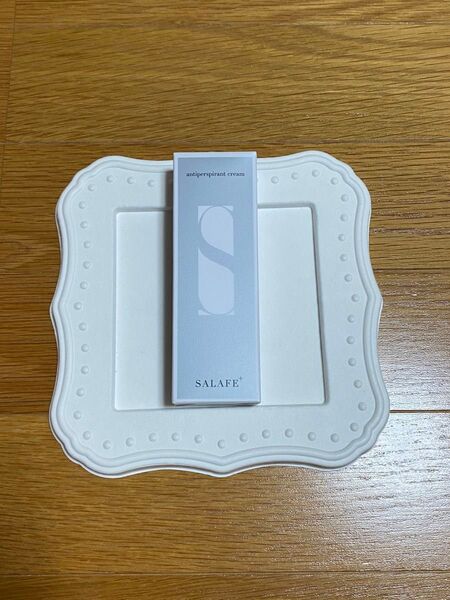 サラフェプラス