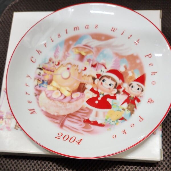 ペコちゃん 2004 クリスマス プレート 新品 お皿 不二家 絵皿