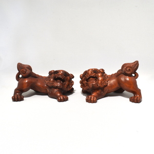 獅子 狛犬 一対 置物 インテリア 彫刻 木製 【e1-1-37】