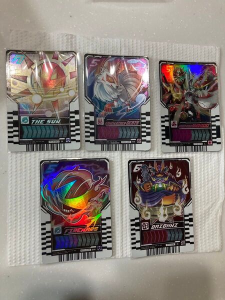 仮面ライダーガッチャード ライドケミートレカ SR THESUN ギーツ 仮面ライダー