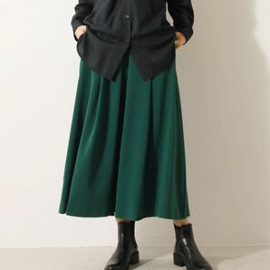 crie conforto タックフレアスカート