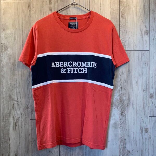 Abercrombie & Fitch 半袖Tシャツ ビッグロゴ レッド