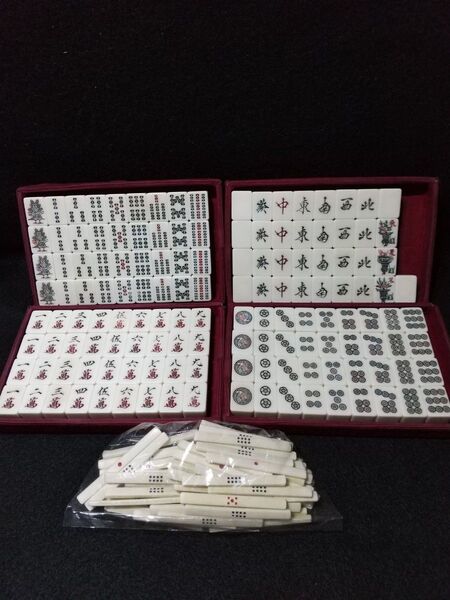 中古品麻雀牌 麻雀パイ 点棒 麻雀セット ケース入り レトロ 全自動麻雀卓はおそらく不可
