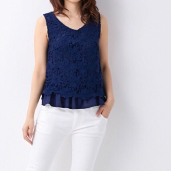 ★新品!INGNI*レース花柄ノースリーブトップス*カットソー*ネイビー