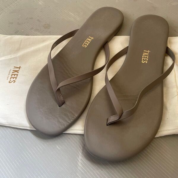 TKEES サンダル 袋付き