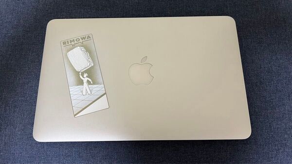 MacBook Air Mid 2012 (Corei5 1.7GHz、4GB、128GB、11インチ)
