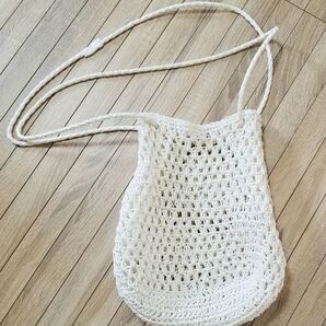 美品★夏バッグ★ショルダーバッグ★サマーバッグ★送料込み★海バッグ 編み
