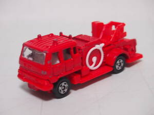 トミカ 068 いすゞ スノーケル消防車 
