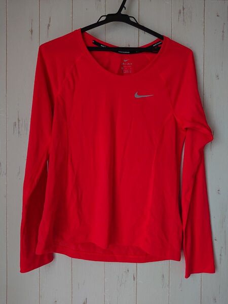 NIKE ナイキ ランニング インナー 長袖 Tシャツ 吸水速乾