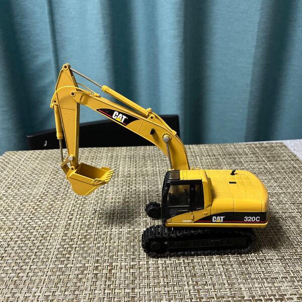 非売品!CAT油圧ショベル ミニカー320C