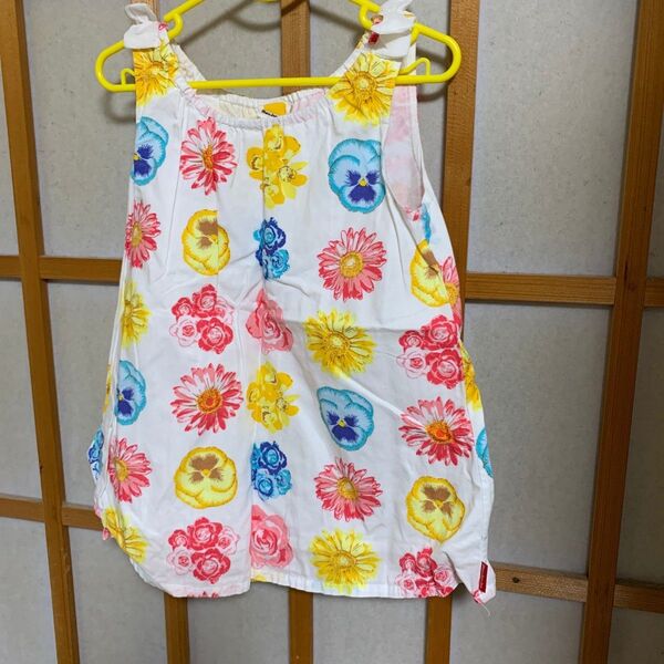 ムージョンジョンノースリーブ 花柄チュニック120 女の子