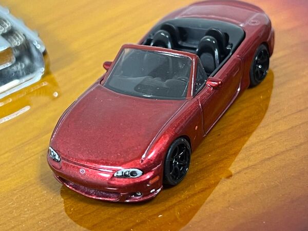 ホットウィール マツダ ロードスター NB かしめ→ねじ止め変更済み ミニカー 改造 赤