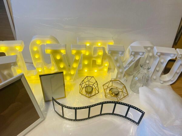 結婚式 受付 ウェルカムスペース 写真立て 花瓶 アメリカンヴィンテージ風 シャンデリア LED 器具シャンデリア
