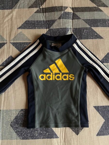 キッズadidasラッシュガード 80〜90サイズ