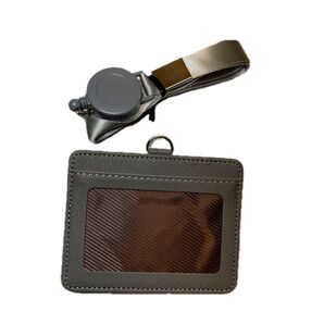 パスケース 横 カードホルダー 伸縮 リール付き 横型 カードケース ネックストラップ