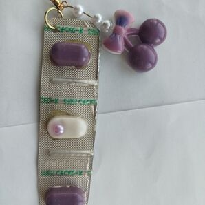 ハンドメイド レジンキーチャーム