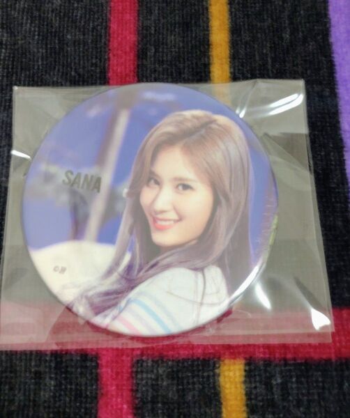 twice 缶バッジ HAPPYHAPPY サナ
